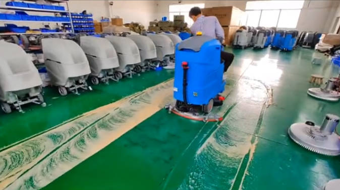 离岛2023年还在用人工的物业保洁不妨试试洗地机吧